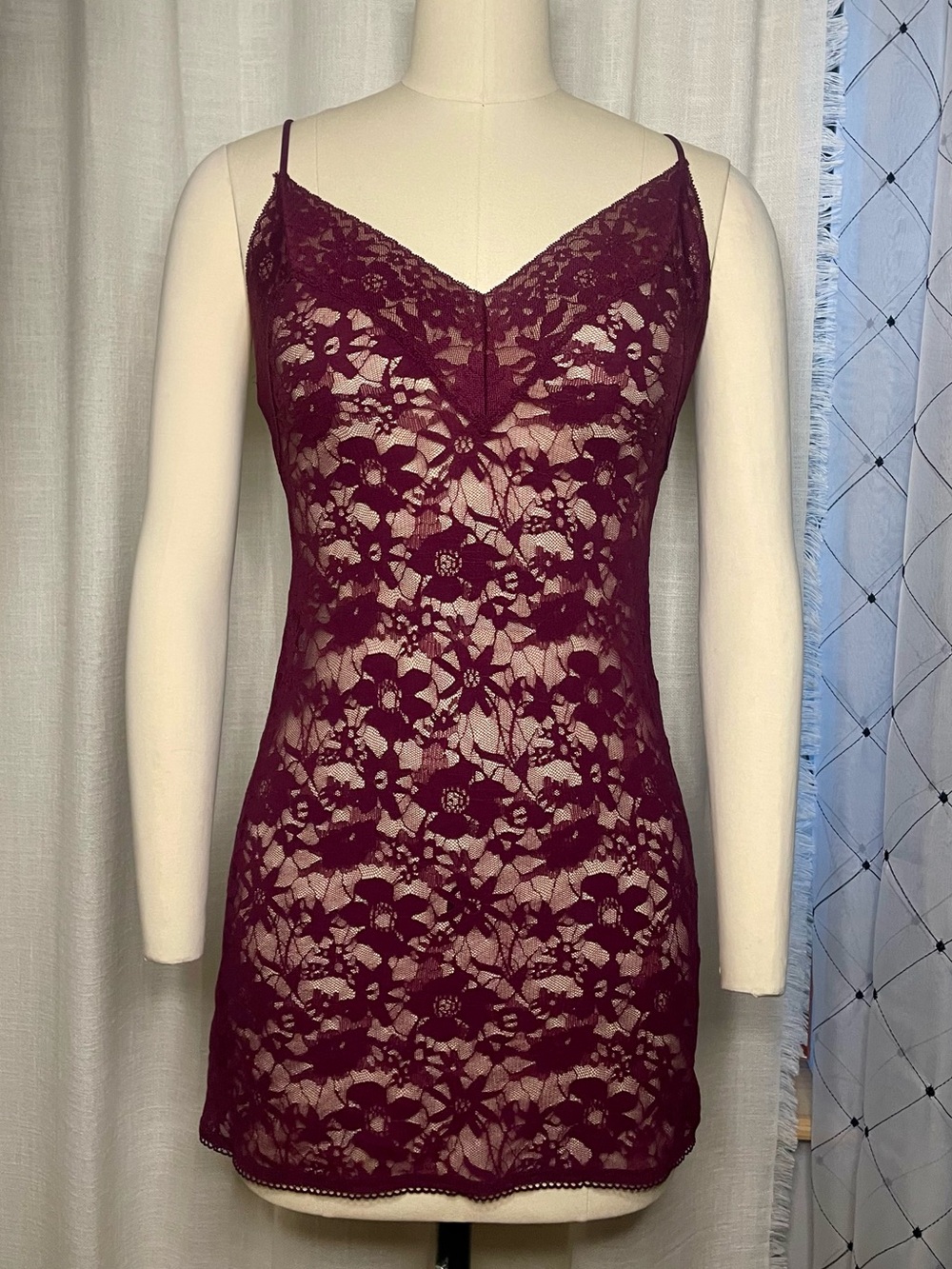 🍷Victoria's Secret - Sheer Lace Mini Dress - Burgundy Size XS